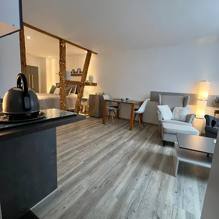 Charming Retreats شقة *